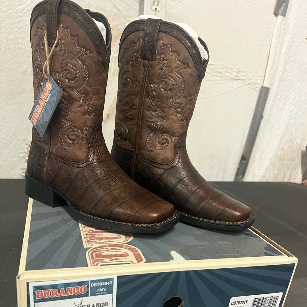 Durango Youth 3.5 boots